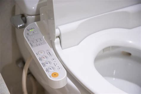 Why are toilets in Japan so clean?