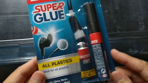 Why can't you use super glue on polyethylene?