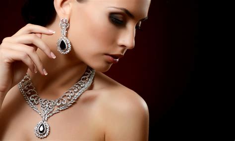 Why can't you wear jewelry in the Dead Sea?