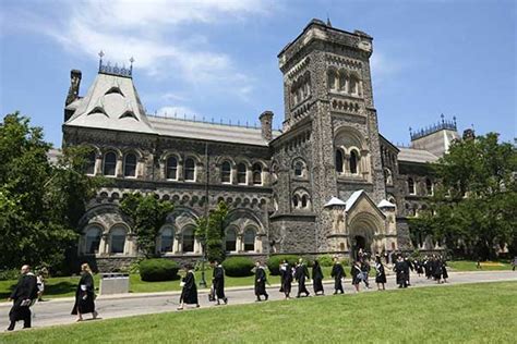 Why choose Toronto university?
