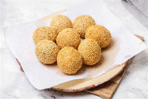 Why do Chinese use sesame seeds?