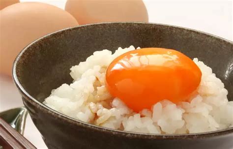 Why do Japanese eggs not have salmonella?