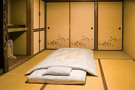 Why do Japanese sleep on floor?