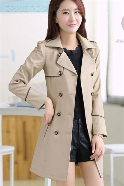 Why do Koreans wear trench coats?