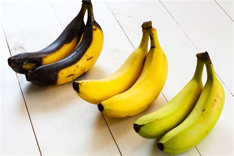 Why do bananas go GREY?