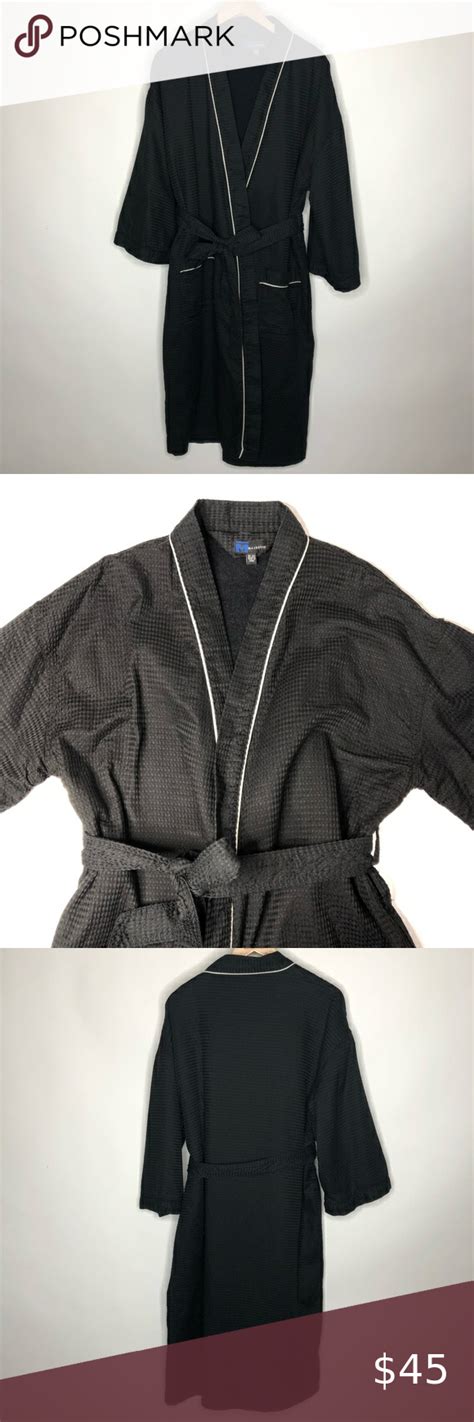 Why do bathrobes have two belt loops?
