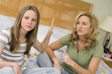 Why do daughters have issues with their mothers?