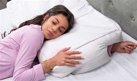 Why do doctors ask if you sleep with 2 pillows?