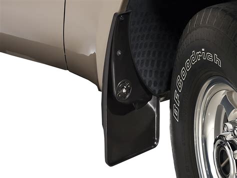 Why do people put mud flaps on cars?