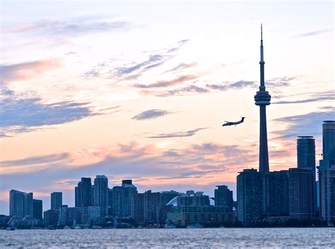 Why do people want to visit Toronto?