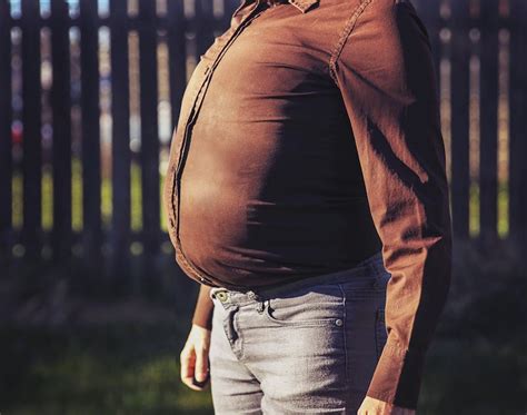 Why do so many men have big bellies?