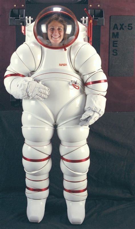 Why do space suits not freeze?