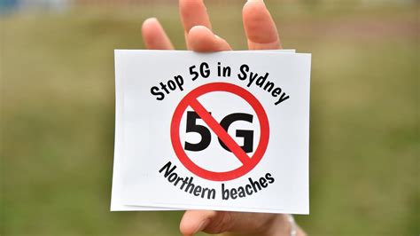 Why does 5G not penetrate walls?