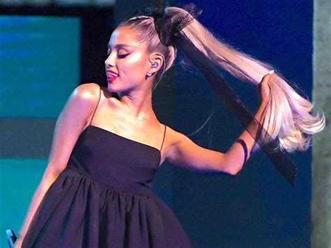 Why does Ariana Grande only wear her hair in a ponytail?