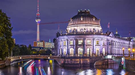 Why does Berlin look so modern?