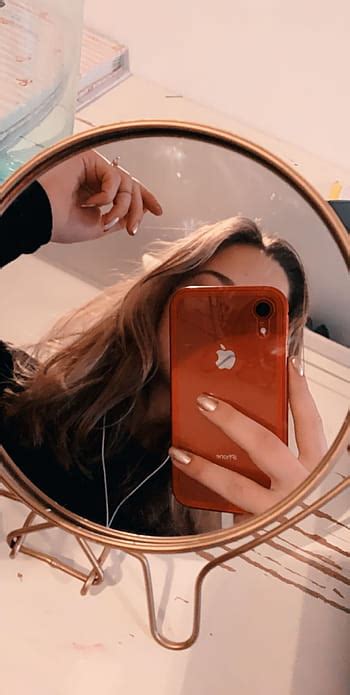 Why does iPhone mirror selfies?