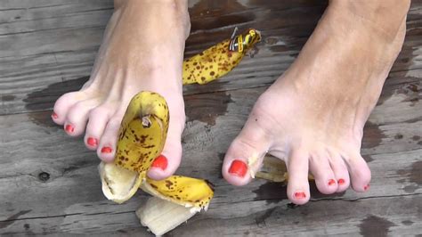 Why don't humans have feet like monkeys?