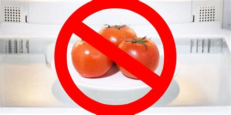 Why don t Italians put tomatoes in the fridge?