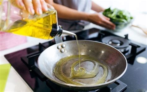 Why don t vegans cook with oil?