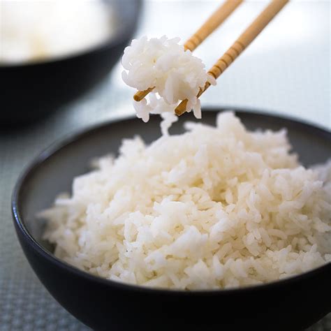 Why is Chinese white rice sticky?
