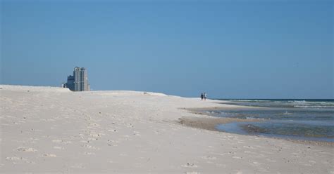 Why is Florida sand so white?