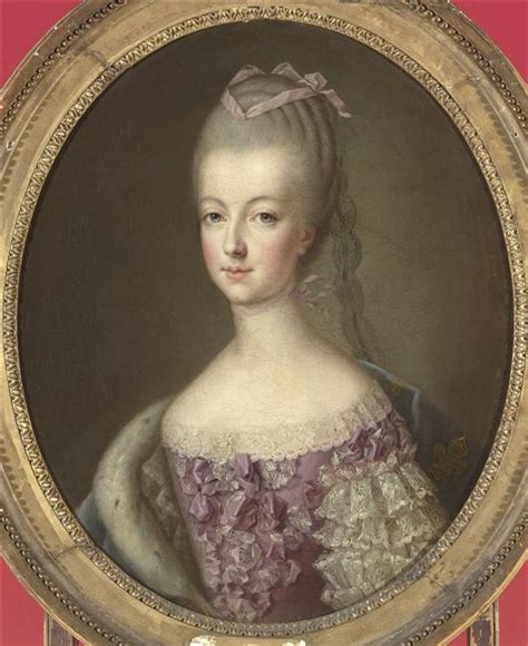 Why is Marie Antoinette hair gray?