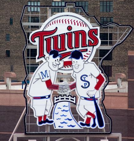Why is Minnesota Twins called Twin Cities?