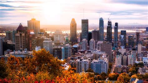 Why is Montréal not the capital?