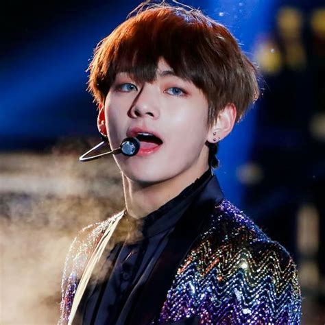 Why is V's stage name V?