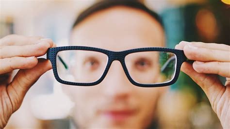 Why is my eyesight so bad after wearing glasses?