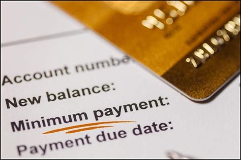 Why is only paying the minimum monthly payment a bad idea usually?