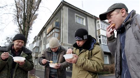 Why is poverty so high in Russia?