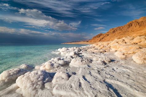 Why is the Dead Sea so healthy?