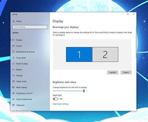 Why is the PC showing the same display on two monitors answer?