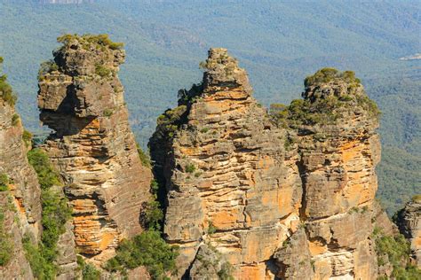 Why is the Three Sisters popular?