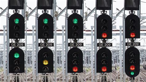 Why is the railway signal light only red?