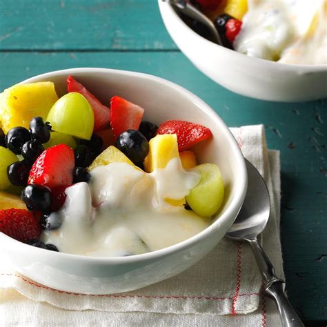 Why not to mix yogurt and fruit?