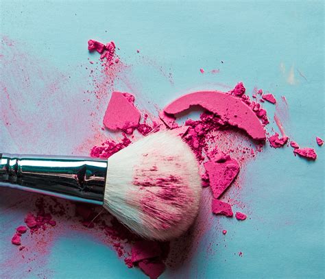 Why use olive oil to clean makeup brushes?