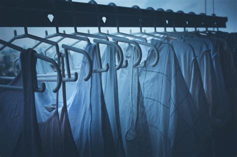 Why we should not dry clothes at night?