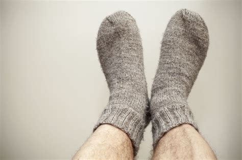 Why you shouldn't wear socks all day?