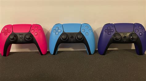 Will PS5 have colored controllers?