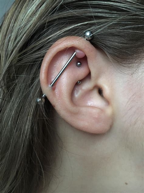 Will a 2 year old piercing close?