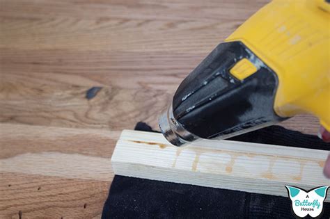 Will a heat gun soften wood glue?