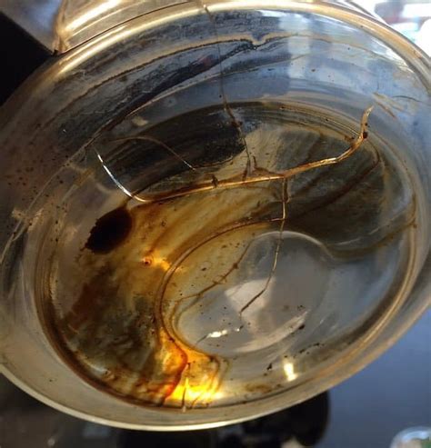 Will hot coffee crack glass?