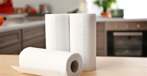 Will paper towels scratch glasses?