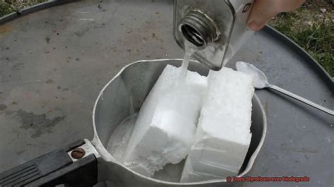 Will vinegar dissolve Styrofoam?